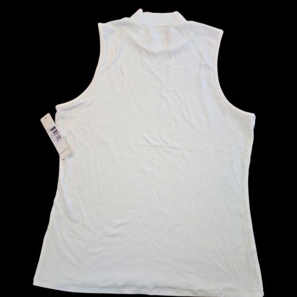 Cyrus Cream Sleeveless Blouse, Ribbed, NWT - Picture 2 of 5